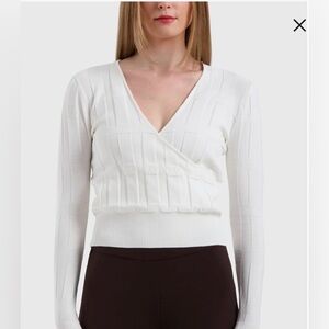 ❤️NWT Capsule 121 Elegant  V-Neck Sweater